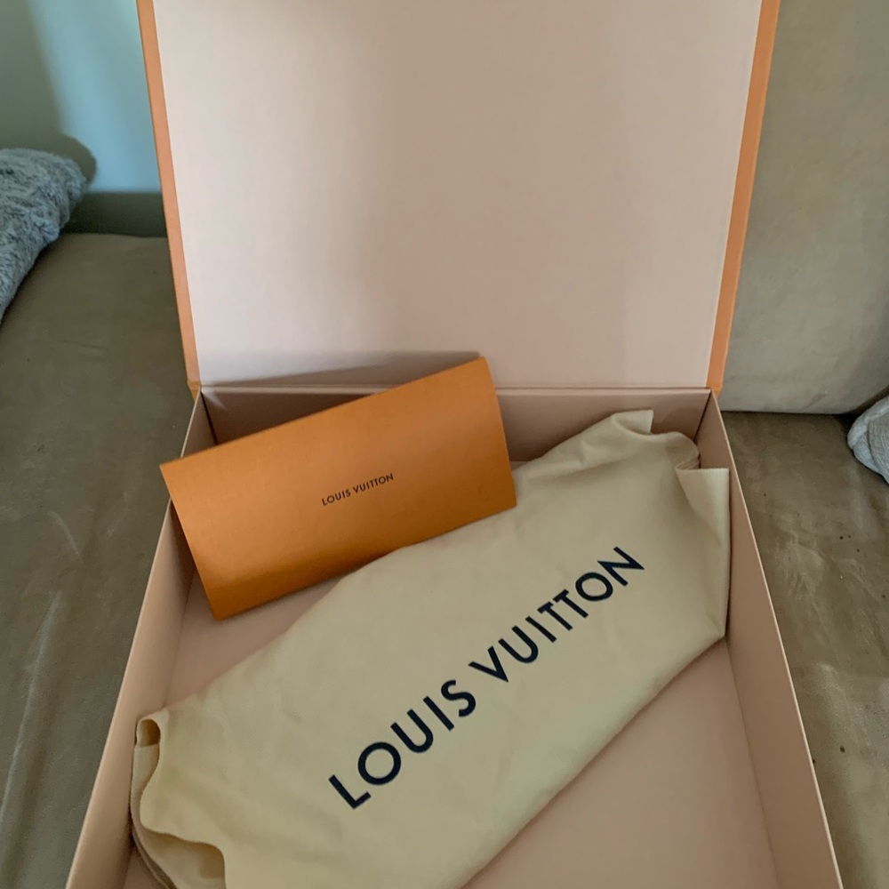 Louis Vuitton Cream Dust Bag with Orange Box